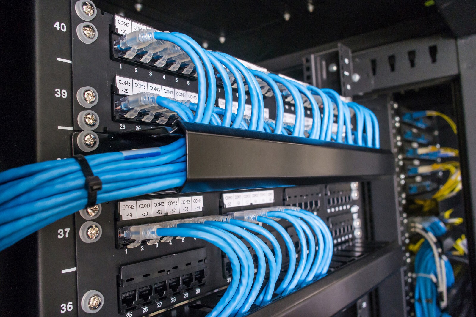 Structured cabling and patch panels